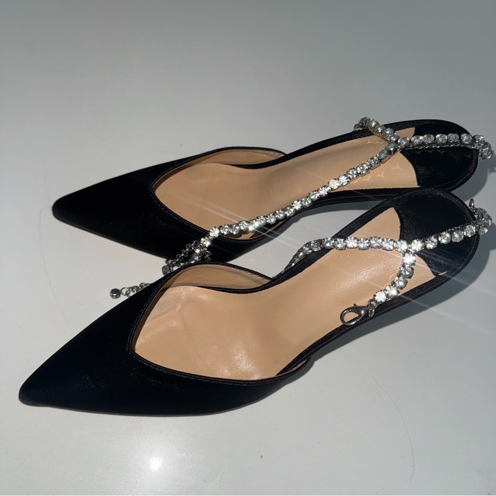 Elegant Black Women's Shoes with Rhinestone Straps